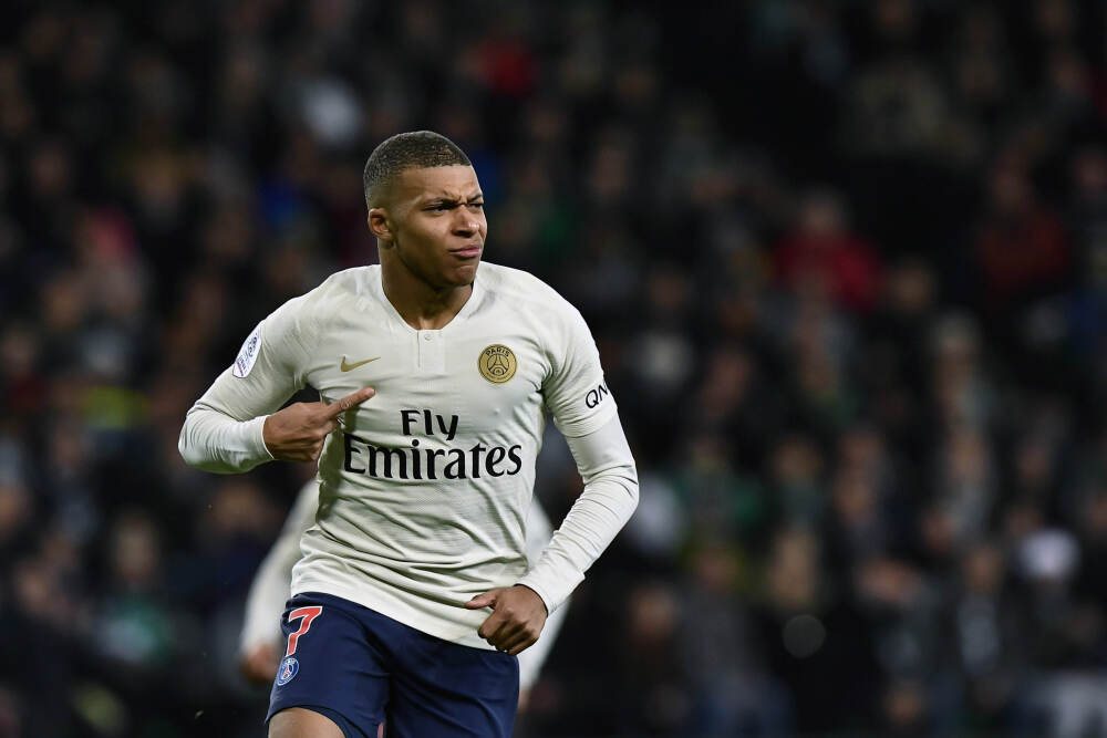 皇马1.5亿巨星怒不可遏！一路抱怨不满阿隆索 威胁要离队